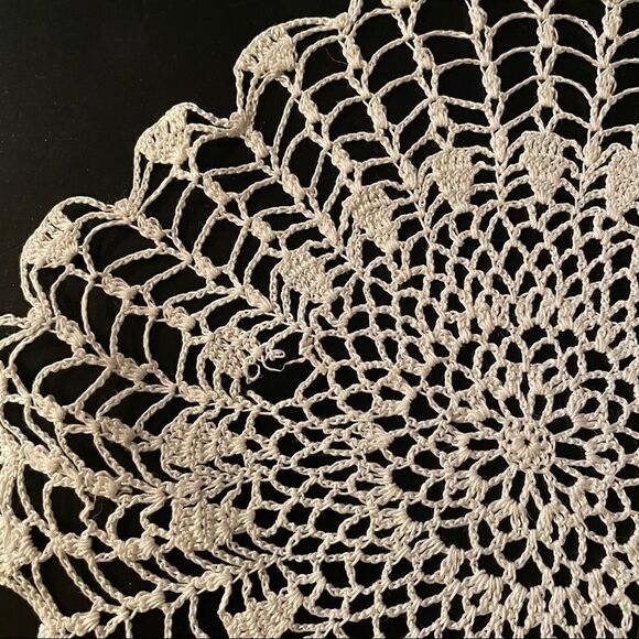 Vintage Round Large Doilies  - Picture 2 of 2